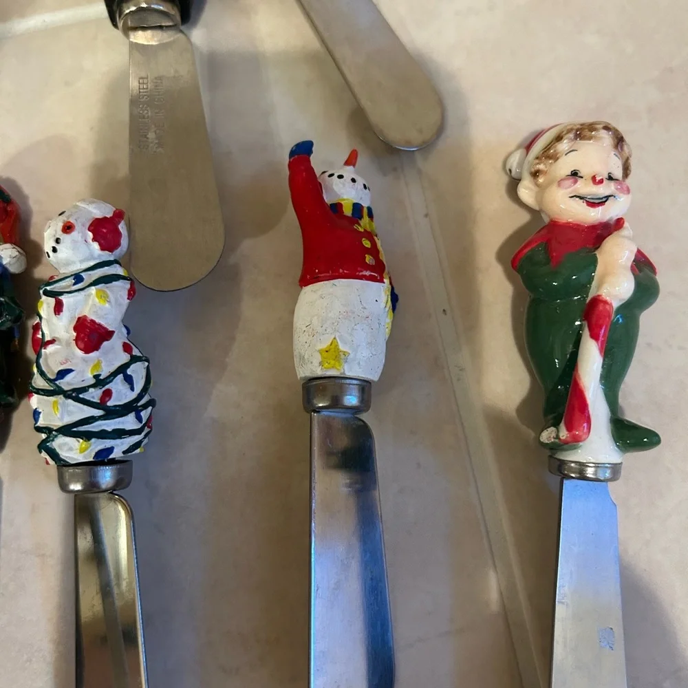 Bundle‎ of 12 Boston Warehouse Christmas Cheese Spreaders